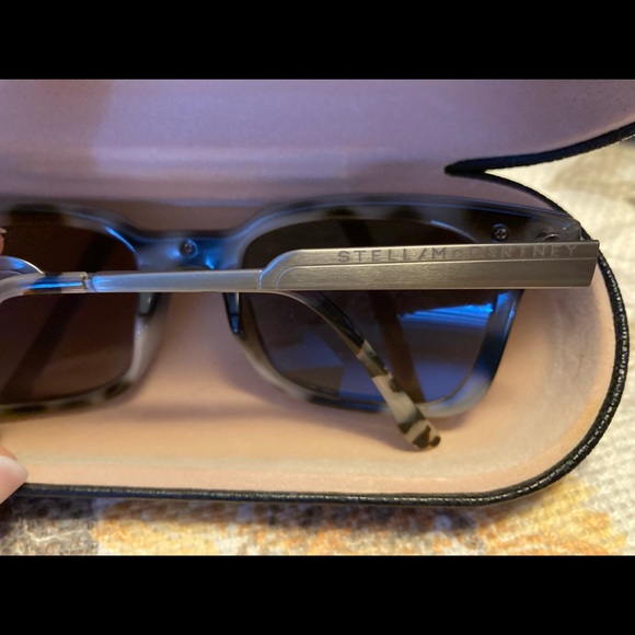 Stella McCartney Sunglasses - Picture 2 of 5